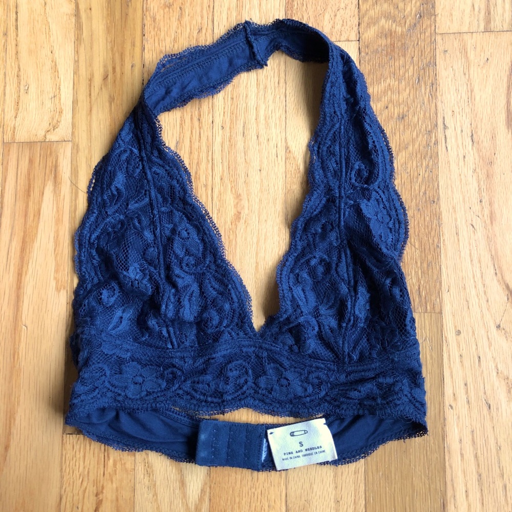 Halter lace bralette 🫐